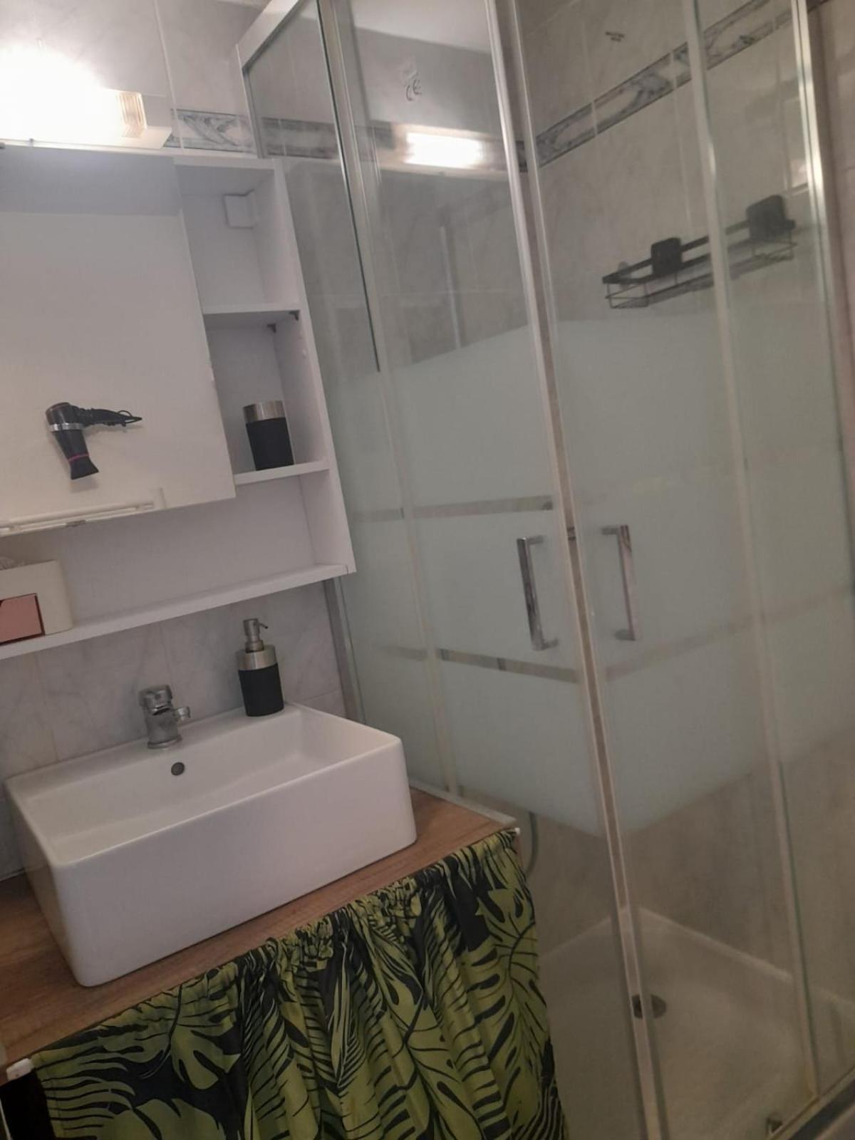 尼斯Studio Climatise, Lumineux A 5 Min De La Promenade Des Anglais公寓 外观 照片